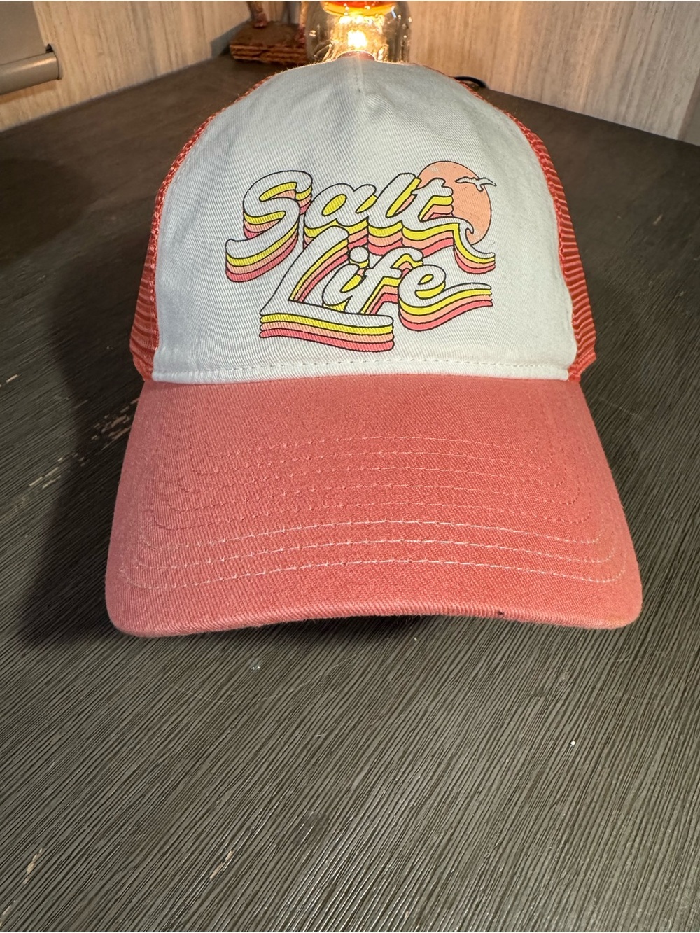 NWOT Salt Life Coral and Cream Retro Logo Trucker Hat